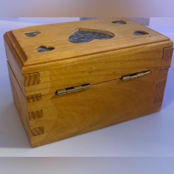 Vintage Wood & Metal Small Jewelry/Trinket Box - Picture 3 of 4